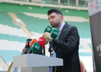 “Bursaspor’un hakkını kimseye yedirmeyiz”