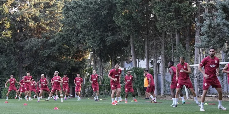 Galatasaray, yeni sezon hazırlıklarını sürdürdü
