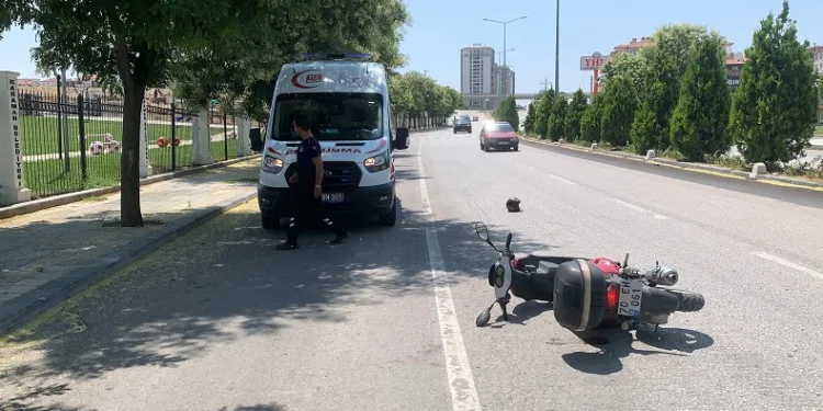 Karaman’da otomobil ile motosiklet çarpıştı