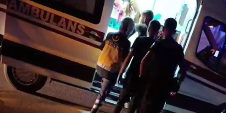 Darp ettiği eşinin yakınları tarafından darp edildi