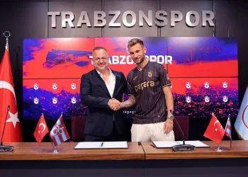 Trabzonspor, Denis Draguş için imza töreni düzenledi