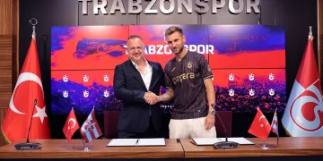 Trabzonspor, Denis Draguş için imza töreni düzenledi