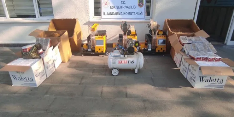 Kaçak sigara satışı yapan şahsa jandarma operasyonu
