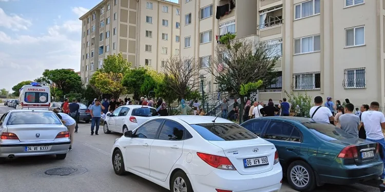 Asansör boşluğuna düşen 13 yaşındaki kız çocuğu hayatını kaybetti