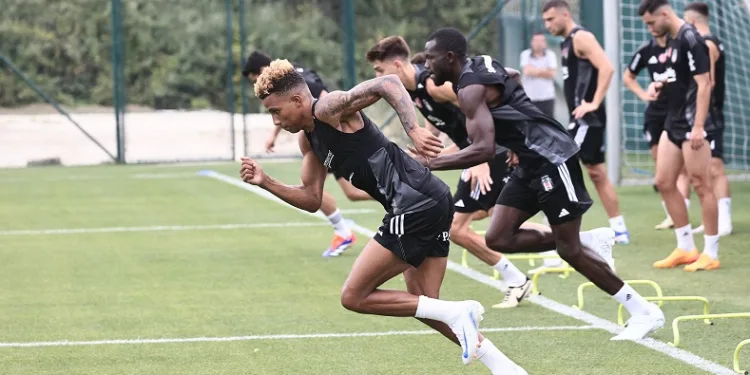 Beşiktaş, yeni sezon hazırlıklarını sürdürdü