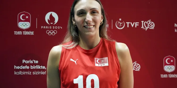 Milli voleybolcu Aslı Kalaç: “Olimpiyatlara çok iyi çalıştığımızı, hazırlandığımızı düşünüyorum”