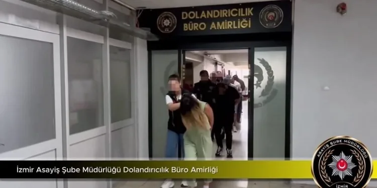 İzmir’de bir kişinin 150 bin TL dolandırıldığı olayda 3 tutuklama