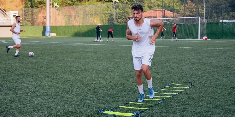 TFF 3. Lig’in yeni takımlarından Çayelispor, yeni sezonun hazırlıklarına başladı