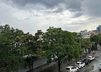 Başkentte sağanak yağış etkili oldu