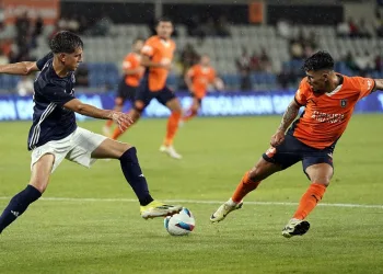 UEFA Konferans Ligi 2. Ön Eleme Turu: Başakşehir: 6 – La Fiorita: 1