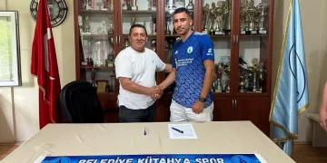 Eray Akar Belediye Kütahyaspor’da