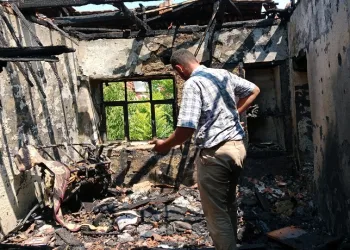 Elektrik kaçağı, evi kullanılamaz hale getirdi