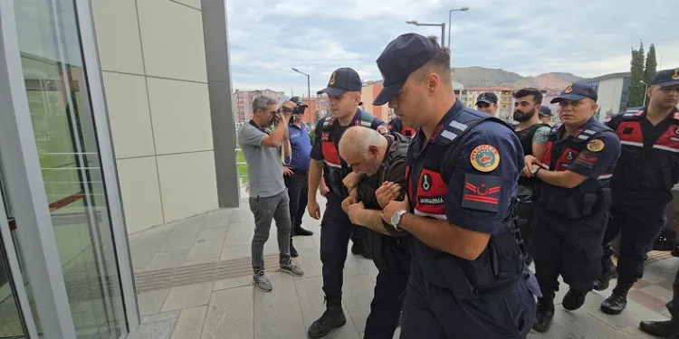 Eski muhtarı öldüren yeni muhtar ve oğlu tutuklandı
