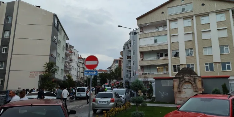 Eşinin gözü önünde 1 milyon TL için öldürmüş