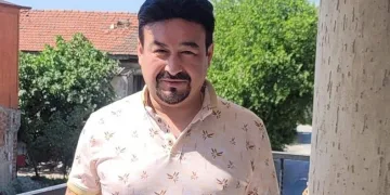 Haber alınamayan ADAM evinde ölü bulundu