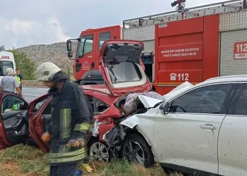 Tarsus’ta trafik kazası:1 ölü, 5 yaralı