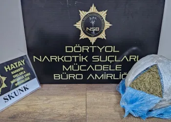 Otobüste yolculuk yapan şahıslardan uyuşturucu çıktı
