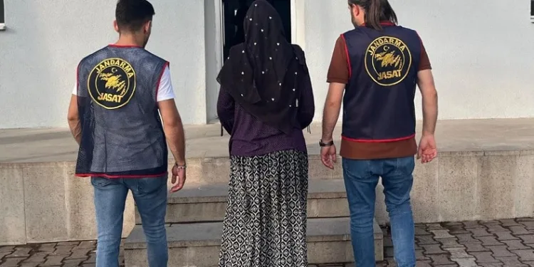 10 yıl hapis cezası ile aranan şahıs yakalandı