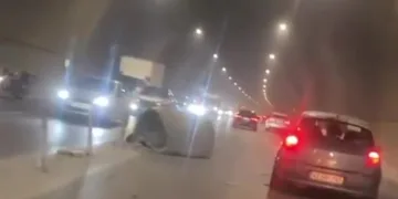 Tünelin havalandırma borusu yola düştü, faciadan dönüldü
