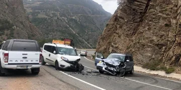 Gümüşhane’de trafik kazası: 4 yaralı