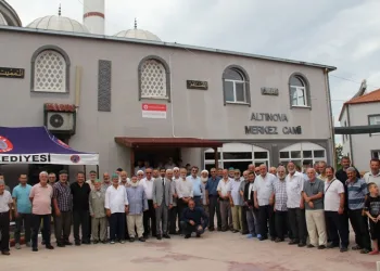 Restore edilen cami dualarla ibadete açıldı