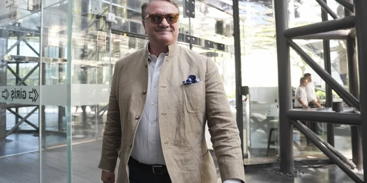 Beşiktaş Başkanı Hasan Arat: “Şu an tek önceliğim Beşiktaş”