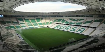 100. Yıl Atatürk Stadyumu’nda zemin yenileniyor