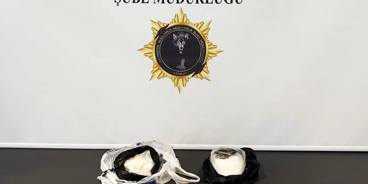 Samsun’da bir araçta 2 kilo metamfetamin ele geçirildi