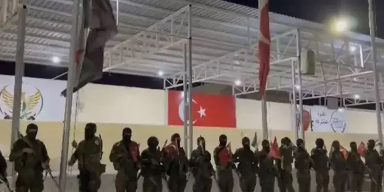 Suriyeli komutandan provokasyon uyarısı! ‘Türk bayrağı bizim için kutsal’