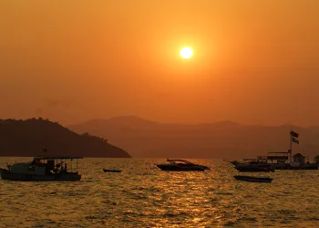 Fethiye’de gün batımı görsel şölen oluşturdu