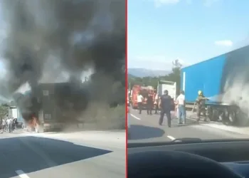 Bursa’da tırın dorsesi alev alev yandı
