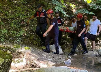 Fotoğraf çekilirken kanyondaki kayalıklardan düştü