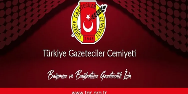 İnternet sitelerinin kapatılması özgürlüklere aykırıdır