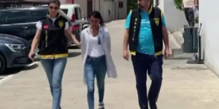 3 hırsız 360 bin TL ziynet eşyası çaldı