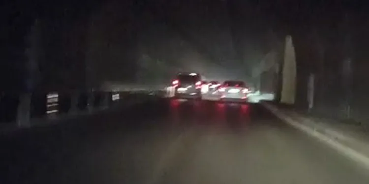 Pendik’te ışıkları yanmayan tünel tehlike saçıyor