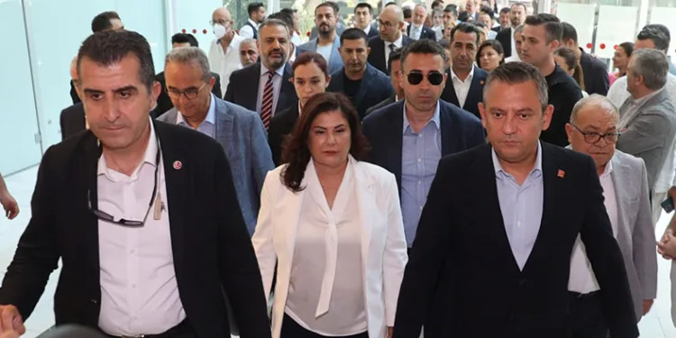 Özel, orman yangını bölgesini gezecek