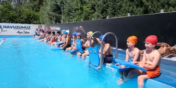 İnegöl’de yüzme bilmeyen kalmayacak