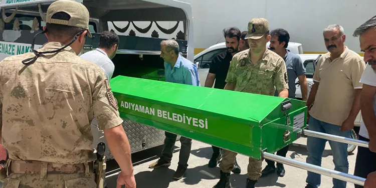 10 çocuk babası silahla vurularak öldürüldü