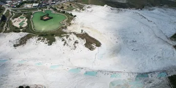 Pamukkale’de termal su debisi 30 yılda 3’te 2 azaldı