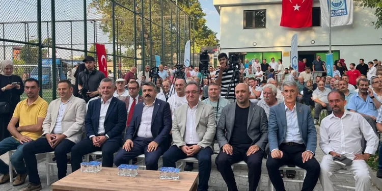 Yıldırım Belediyesi’nden Demetevler Mahallesi’nde tapu töreni
