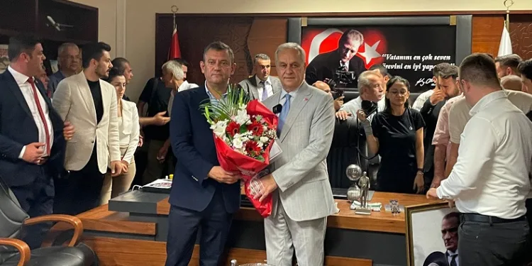 CHP Genel Başkanı Özgür Özel Bursa’da