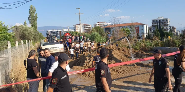 Aydın’da 3 işçinin hayatını kaybettiği içme suyu hattındaki göçükte 5 gözaltı