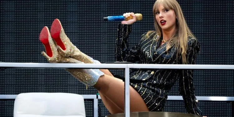 Taylor Swift’in sapığı konserde yakalandı