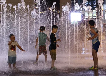 Aşırı sıcaklar 11 can aldı