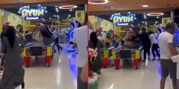 Çocuklarını oyun parkına götüren aileler birbirine girdi