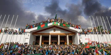 Bangladeş’te parlamento feshedildi