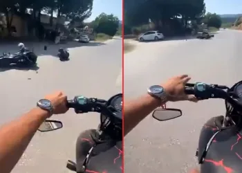 Bursa’da motosikletle otomobil çarpıştı