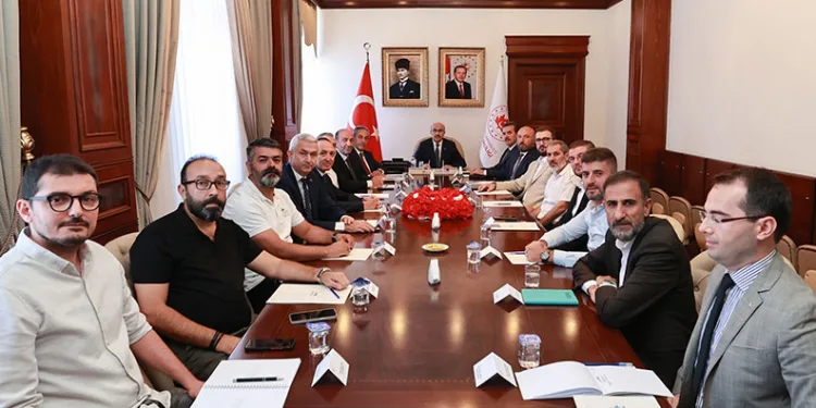Vali Demirtaş: “Milli serveti çürütmememiz lazım”