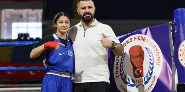 Bursalı boksör Sudem Temuçin Avrupa üçüncüsü