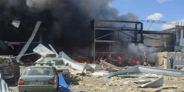 Rusya, Ukrayna’da süpermarketi vurdu: 10 ölü, 35 yaralı